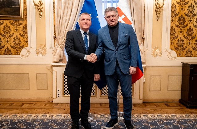 Fico otvoril pred eurokomisárom McGrathom tému „traumy“ z minulých vlád – FOTO
