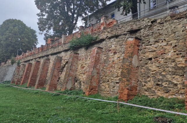 Mesto Prešov začne s opravou druhej časti hradobného múru za takmer 400-tisíc eur