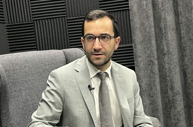 Šimečku by mali na poste nahradiť ženy, Jakab v priamom prenose menoval jeho nástupkyne