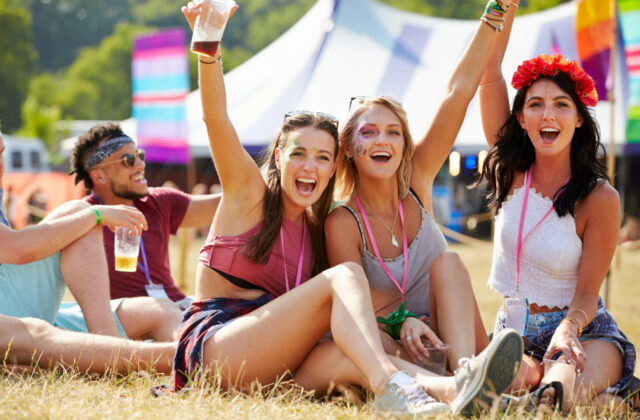 Desať sekúnd, ktoré zmenia vaše leto: vymeňte dioptrické okuliare za slnečné