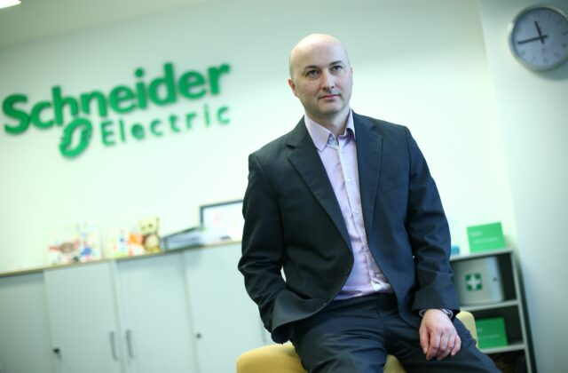Spoločnosť Schneider Electric na Slovensku a v Českej republike povedie Darko Lopotar