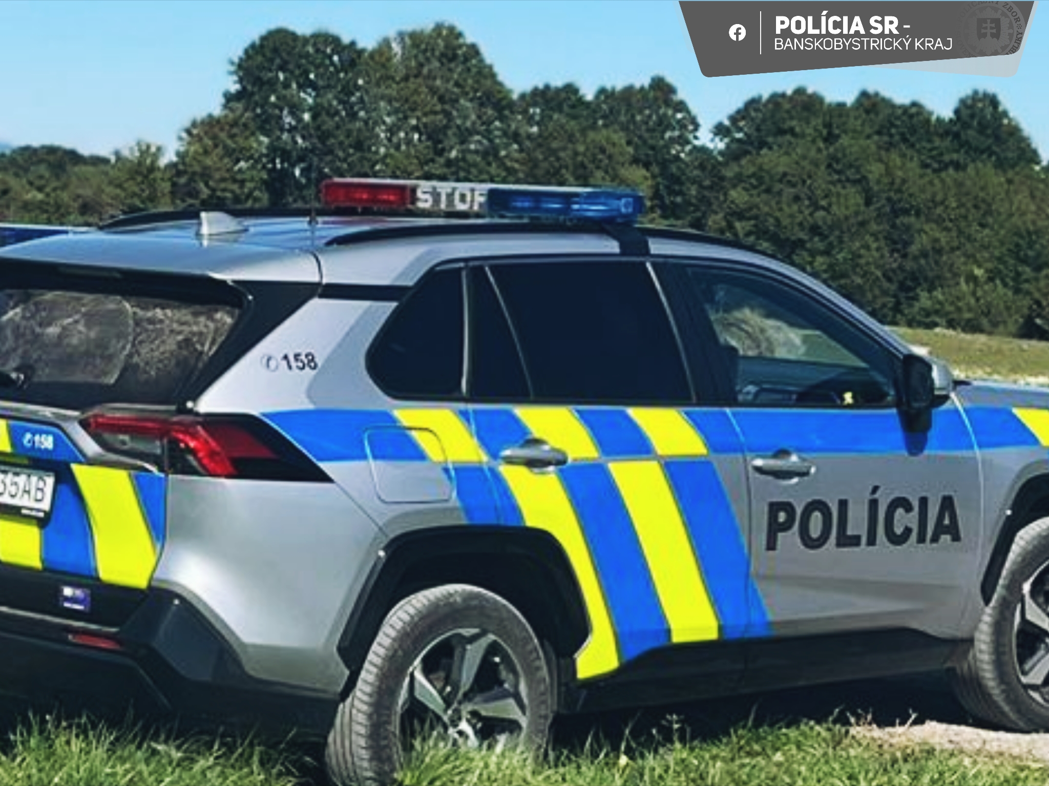 Čelná zrážka na Záhorí má dve obete, cesta bola po tragickej nehode neprejazdná