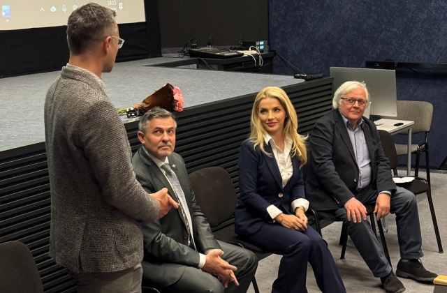 Šimkovičová a Machala sa zúčastnili na podujatí v priestoroch VŠMU. Predstavitelia školy vravia, že o ich prítomnosti vopred nevedeli – FOTO