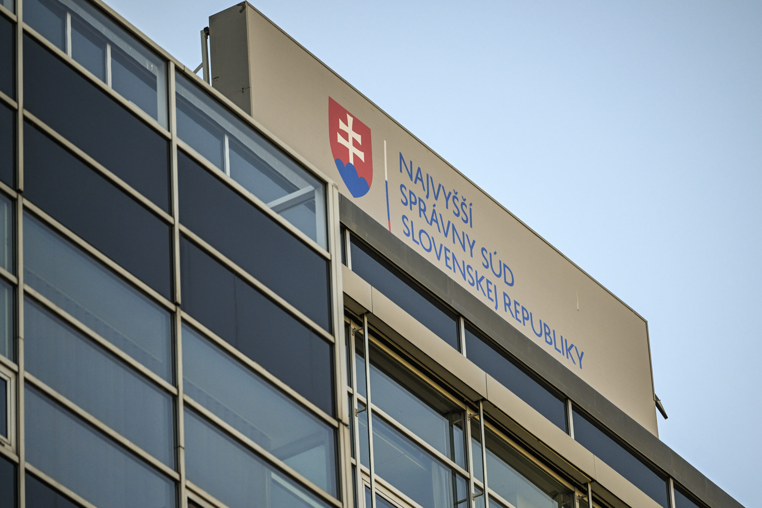 Susko sa odvolal voči rozhodnutiu Najvyššieho správneho súdu nezbaviť Juraja Klimenta funkcie sudcu