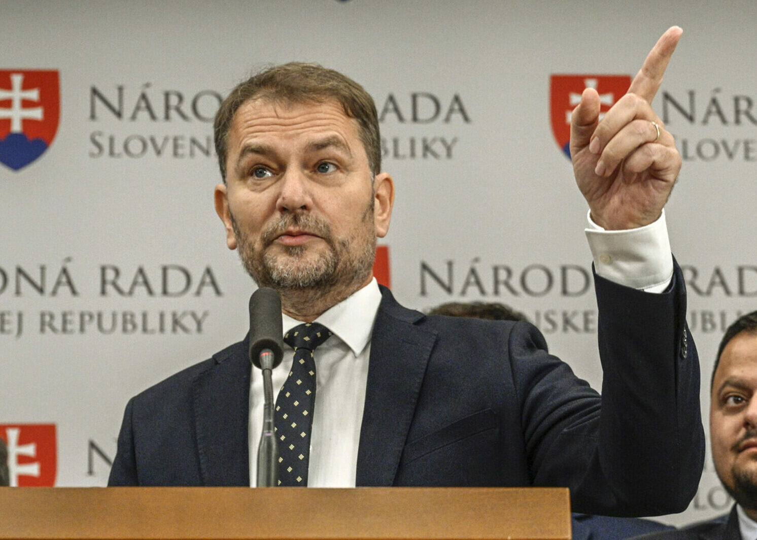 Matovičovci kritizujú progresívcov za jednanie v kauze Šimečkovej matky, škodia celej opozícii – VIDEO
