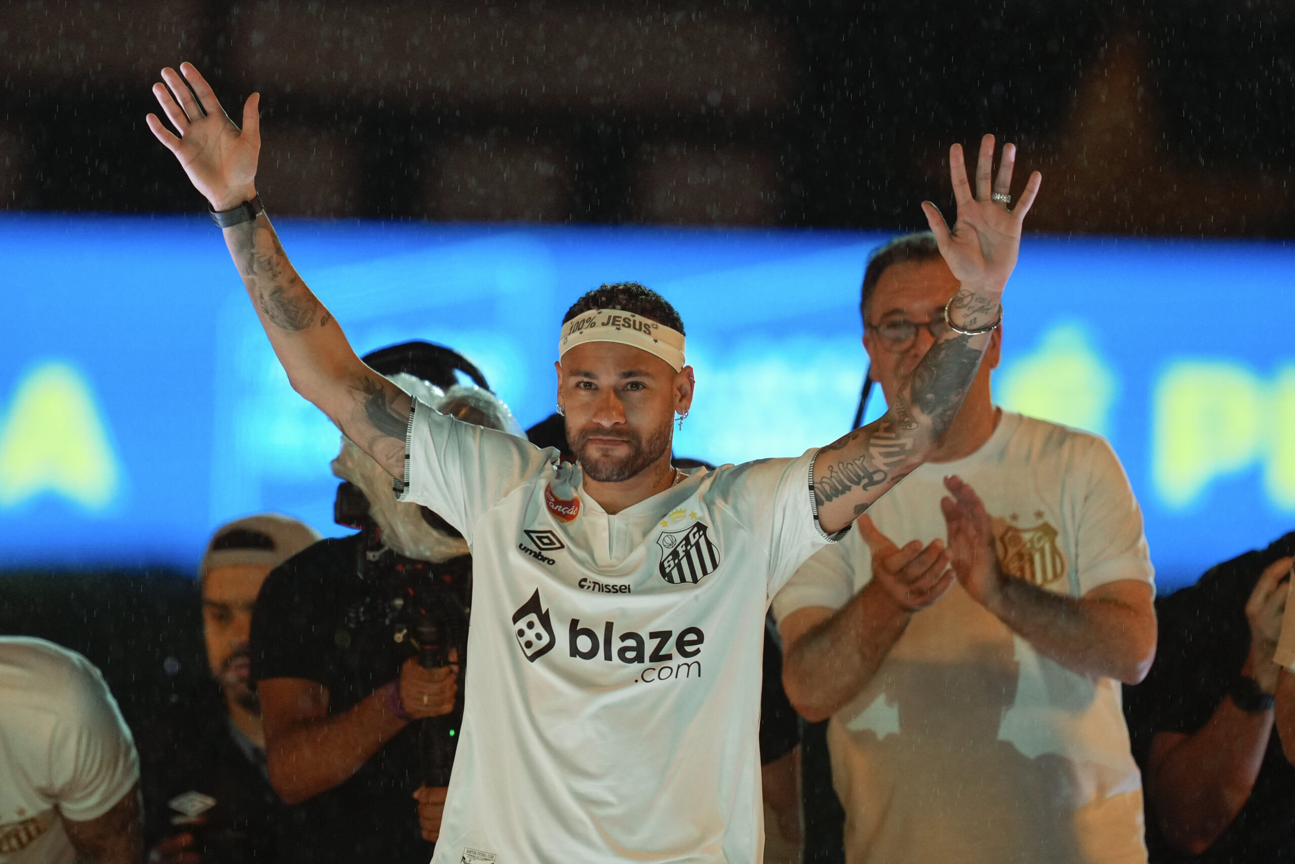 Neymar vybuchol na tréningu. Syn legendárneho Robinha sa obrátil na právnikov po facke od hviezdy Santosu – FOTO