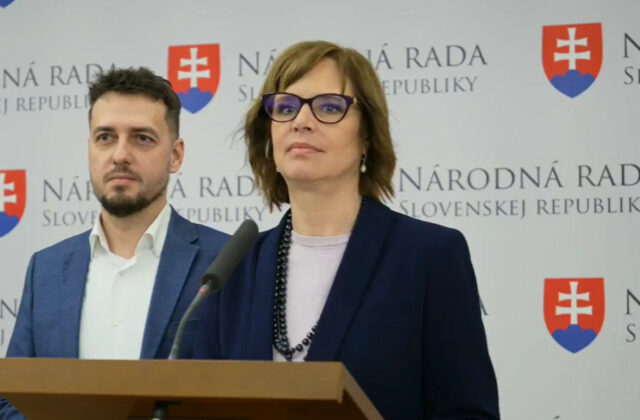 Susko beží na pomoc obžalovanému Gašparovi, podľa Remišovej opäť ohýba zákony v prospech svojich ľudí