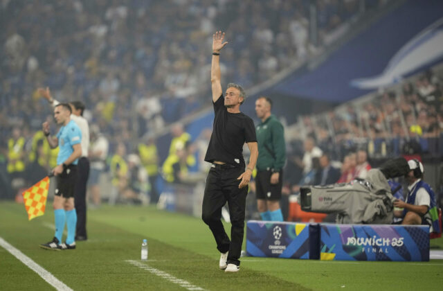 Paríž Saint-Germain v odvete semifinále LM na pôde Bayernu Mníchov opäť útočiť. Obrana nie je prioritou, uviedol tréner Enrique
