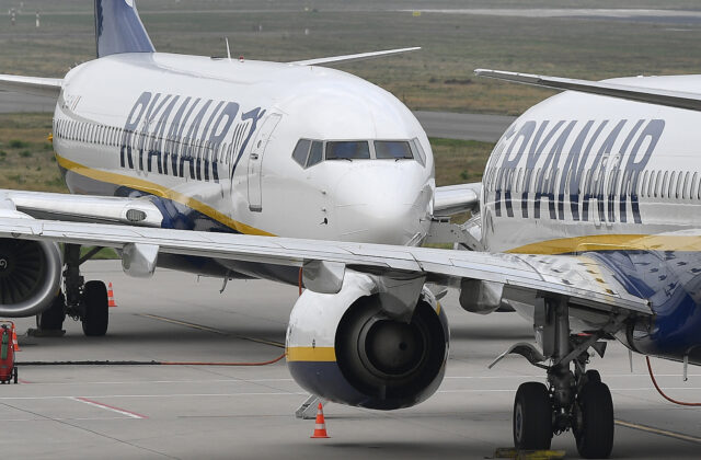 Ráno pred cestou lietadlom nechľastajte. Šéfovi Ryanairu sa to nepáči