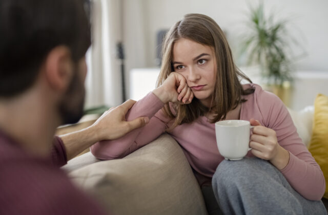 Prečo sa na jar rozchádza viac párov? Psychologička hovorí o „efekte nového začiatku“ – ROZHOVOR