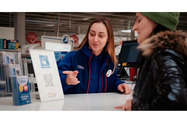 Tesco si pripomína Európsky mesiac rozmanitosti. Inkluzívne prostredie buduje pre kolegyne a kolegov aj zákazníkov