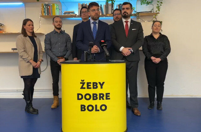 Porvažník a Mudrák pokrstili publikáciu „Žeby dobre bolo”. Kniha má byť aj o viere, že Košický kraj a Košice majú na viac