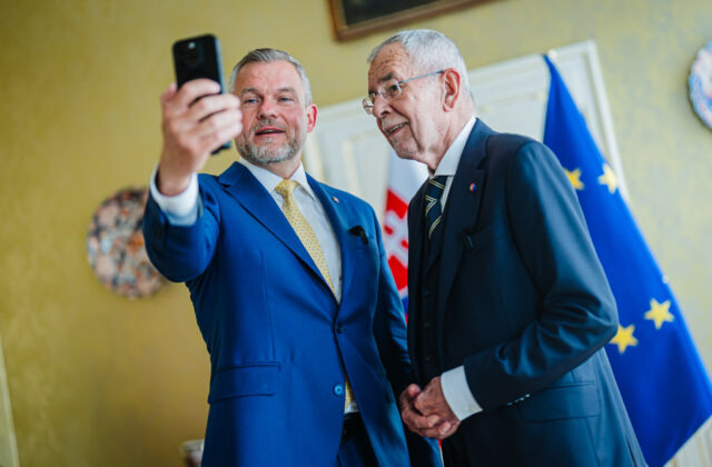 Top foto dňa (11. máj 2026): Prezidenti Slovenska a Rakúska, kauza Očistec a oslavy víťazstva v La Lige