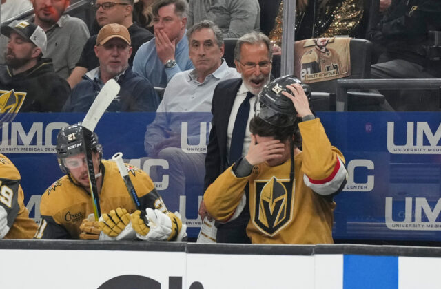Hráči Vegas postúpili v play-off, ale musia zaplatiť. Za čo dostali tréner Tortorella a klub pokutu? – VIDEO