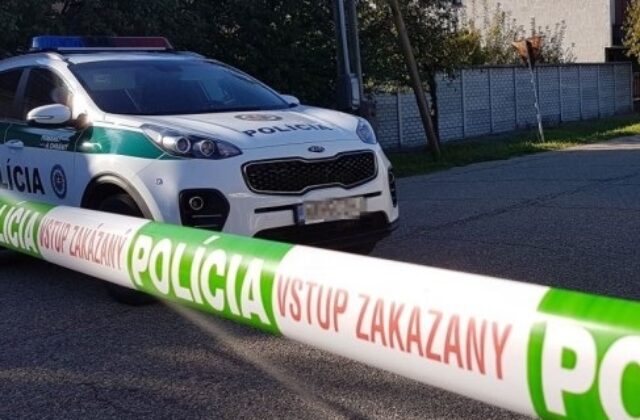Streľba a bitka pri banke v Lučenci si vyžiadala zranenú osobu, polícia začala pre incident trestné stíhanie