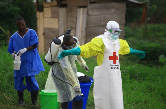 USA pre epidémiu eboly v Kongu zaviedli sprísnené kontroly na letiskách. Vírus sa potvrdil u jedného Američana