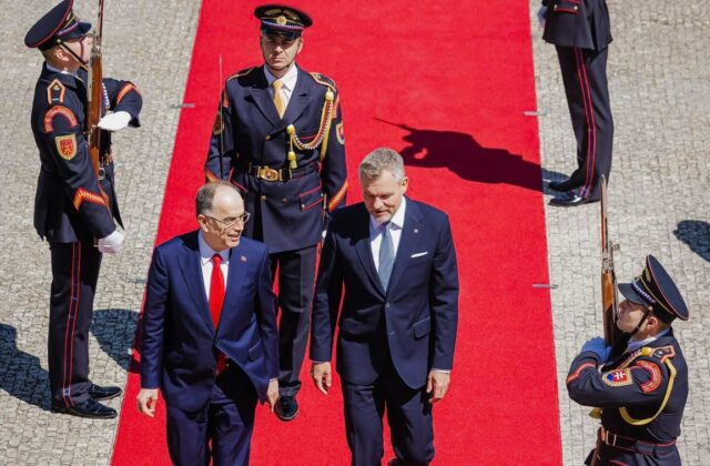 Pellegrini sprevádzal albánskeho prezidenta Begaja v Pezinku – FOTO