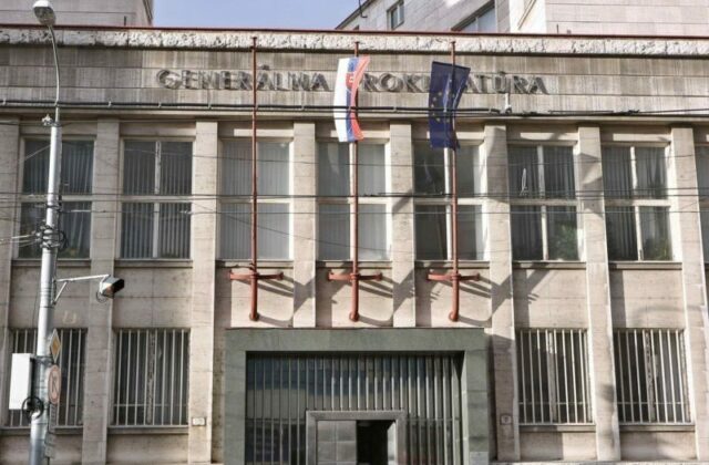 V Bratislave horelo, hasiči zasahovali v budove Generálnej prokuratúry SR