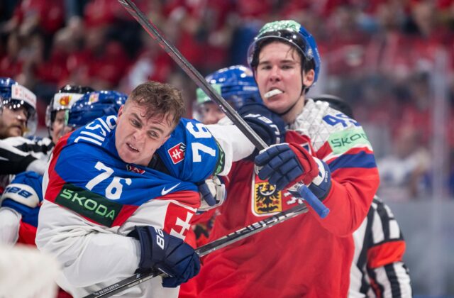 Top foto dňa (23. máj 2026): MS v hokeji, výstava Smetiar, rusko-­ukrajinská vojna a  požiar na Filipínach