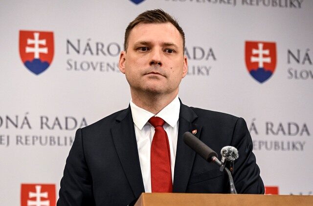 Danko mal podľa Tarabu hľadať jeho náhradu, minister spomenul meno Filipa Kuffu