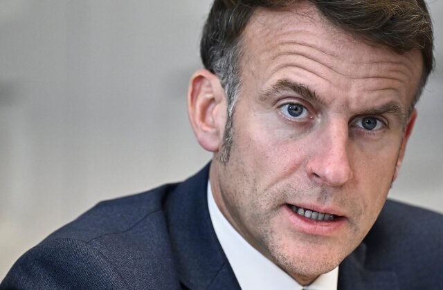 Macron varoval Lukašenka pred zapojením sa do ruskej vojny proti Ukrajine, zdôraznil riziká pre Bielorusko