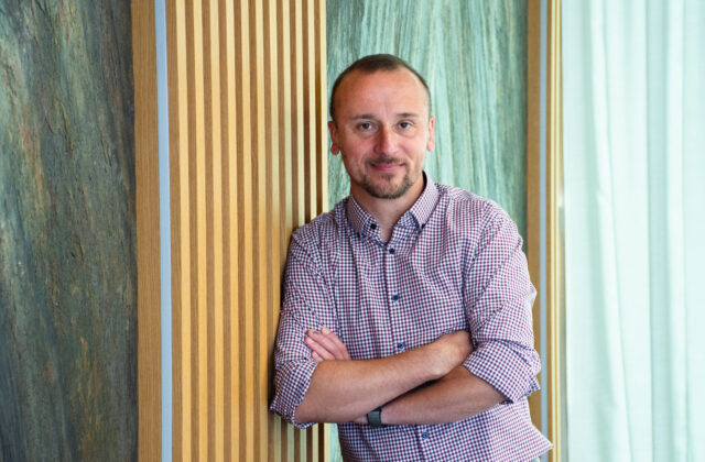 Kedy má zlato tendenciu rásť a kedy jeho cena klesá? Vysvetľuje expert na drahé kovy