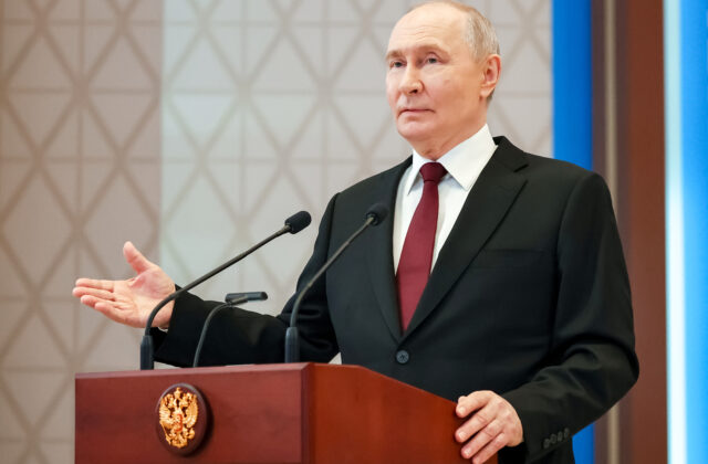 Moskva povolala svojho vyslanca v Arménsku na konzultácie, Putin spomínal „ukrajinský scenár“