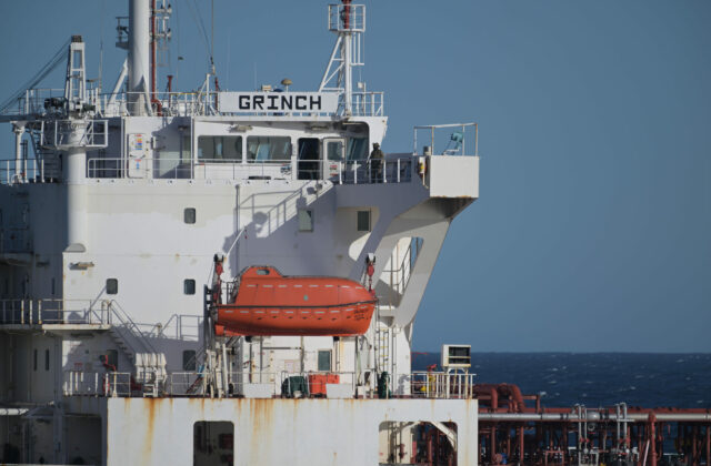Zadržanie ruského tankera hraničí s medzinárodným pirátstvom, reagoval Kremeľ na najnovšiu operáciu francúzskeho námorníctva