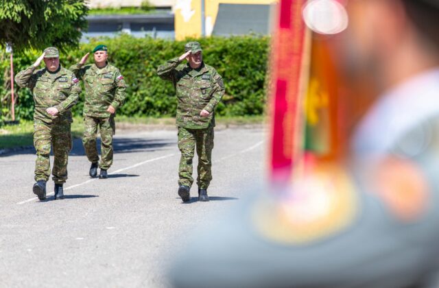 Pozemné sily ozbrojených síl budú mať nové velenie, generálmajor Balog odchádza do zálohy – FOTO
