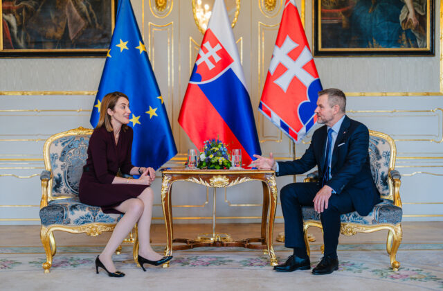 Pellegrini prijal Metsolovú, rokovali o situácii na Ukrajine aj o budúcnosti rozširovania Európskej únie – FOTO