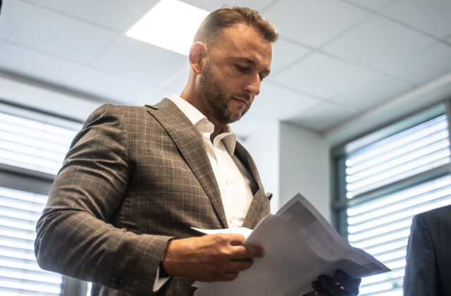 Šutaja Eštoka vyšetruje polícia v súvislosti s roadshow ministerstva vnútra, oznámila Bajo Holečková