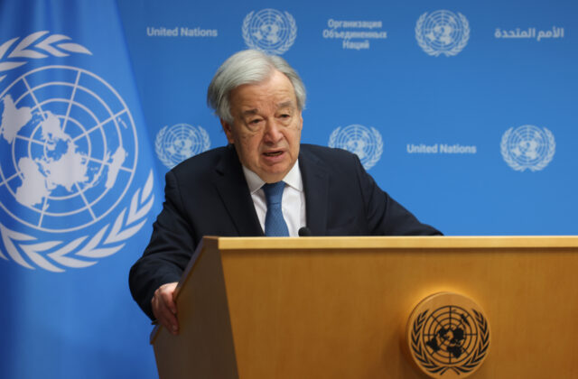 Guterres varuje pred nekontrolovanou AI, žiada zákaz „zabijackých robotov“