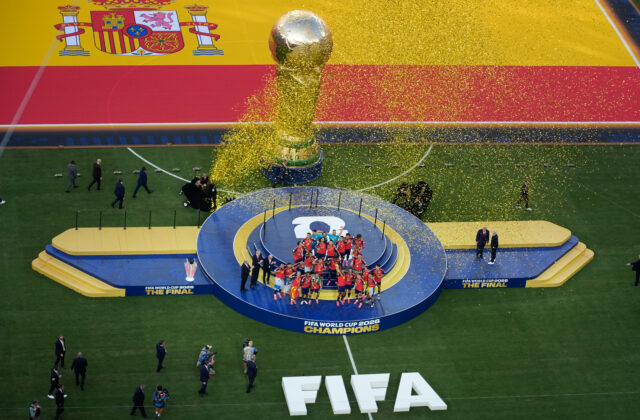 Top foto dňa (20. júl 2026): Oslavy vížazstva MS vo futbale a počasie vo svete
