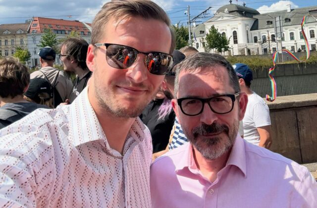 Dúfam, že naše manželstvo bude riadne zapísané do slovenskej matriky, reaguje Novotný na Žilinku, ktorý zakročil proti ministerstvu vnútra