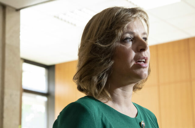 Remišová kritizuje Pellegriniho. Zatiaľ čo v Číne obdivuje roboty, Slovensko opúšťajú výrobné podniky