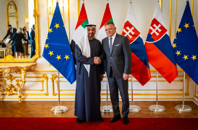 Fico rokoval s prezidentom Spojených arabských emirátov, dohodli sa na spolupráci pri projekte na Dunaji aj v oblasti kúpeľníctva – VIDEO, FOTO