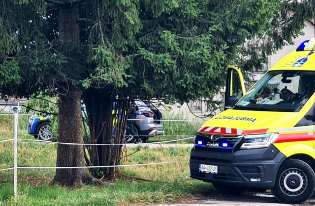 Haváriu lietadla v Očovej neprežili dvaja muži a maloleté dieťa, stroj mal pred haváriou dymiť – FOTO