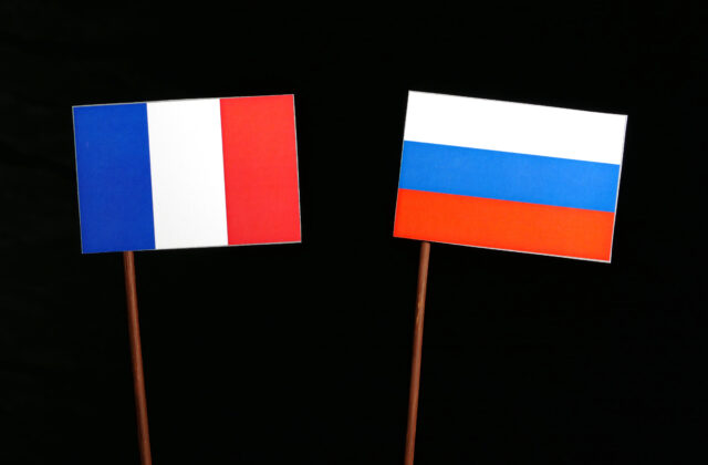 Moskva bráni bývalú šéfku francúzskej RT, jej vyhostenie z krajiny nazvala „prenasledovaním“