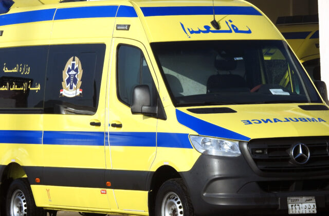 Pri zrážke dvoch preplnených pickupov zomrelo najmenej 18 ľudí, väčšina sú tínedžeri