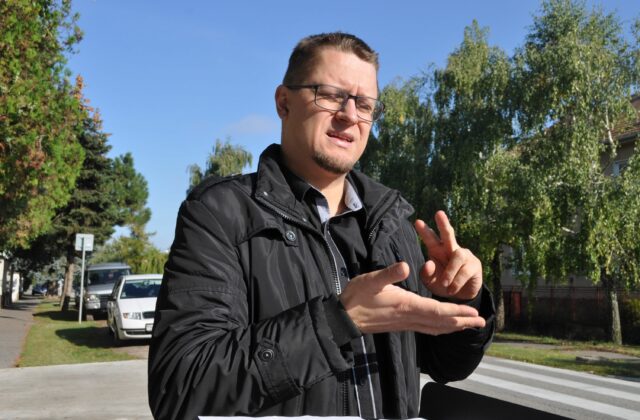 Nepočujúci Jaroslav Cehlárik sa po rokoch opäť uchádza o kreslo predsedu Trnavského samosprávneho kraja
