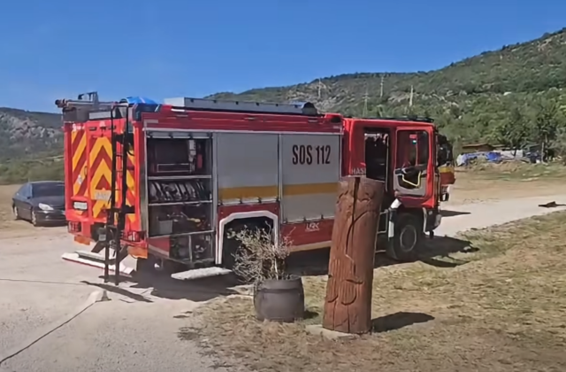 Reštauráciu v Jablonove nad Turňou zachvátil požiar, na mieste môžu byť aj zranené osoby – VIDEO
