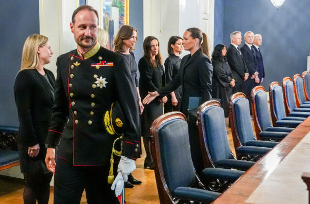 Nórsko má po smrti kráľa Haralda nového panovníka, na trón nastúpil Haakon VIII.