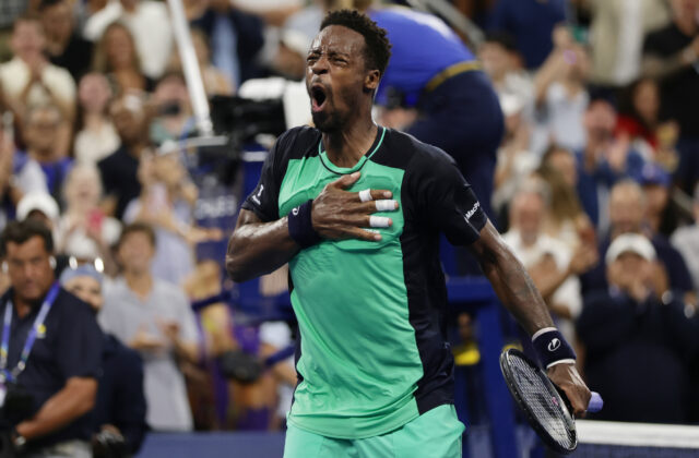 Šoumen Monfils si dal darček k štyridsiatke. Pripomenul Connorsa spred 34 rokov – VIDEO