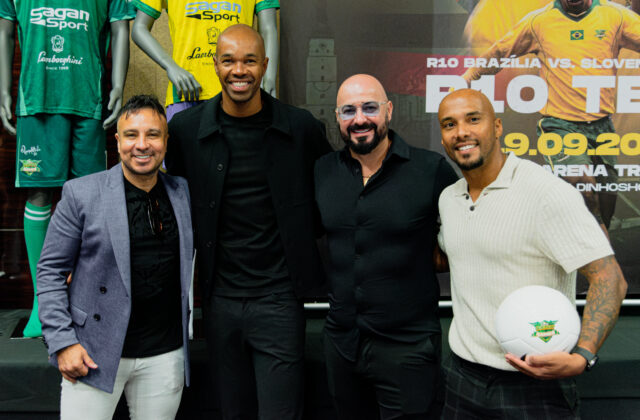 Ronaldinho a ďalšie brazílske hviezdy v zápase proti slovenským legendám vypredajú futbalovú arénu v Trnave – VIDEO
