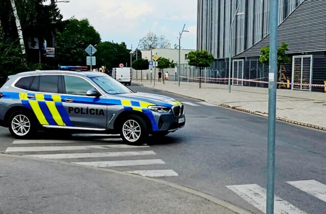 Polícia upozorňuje na dopravné obmedzenia v súvislosti s futbalovým derby medzi FC DAC Dunajská Streda a ŠK Slovan Bratislava