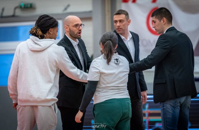 Srbský tréner Komárna neudržal nervy, vtrhol do šatne rozhodcov – a bol z toho trest od SBA